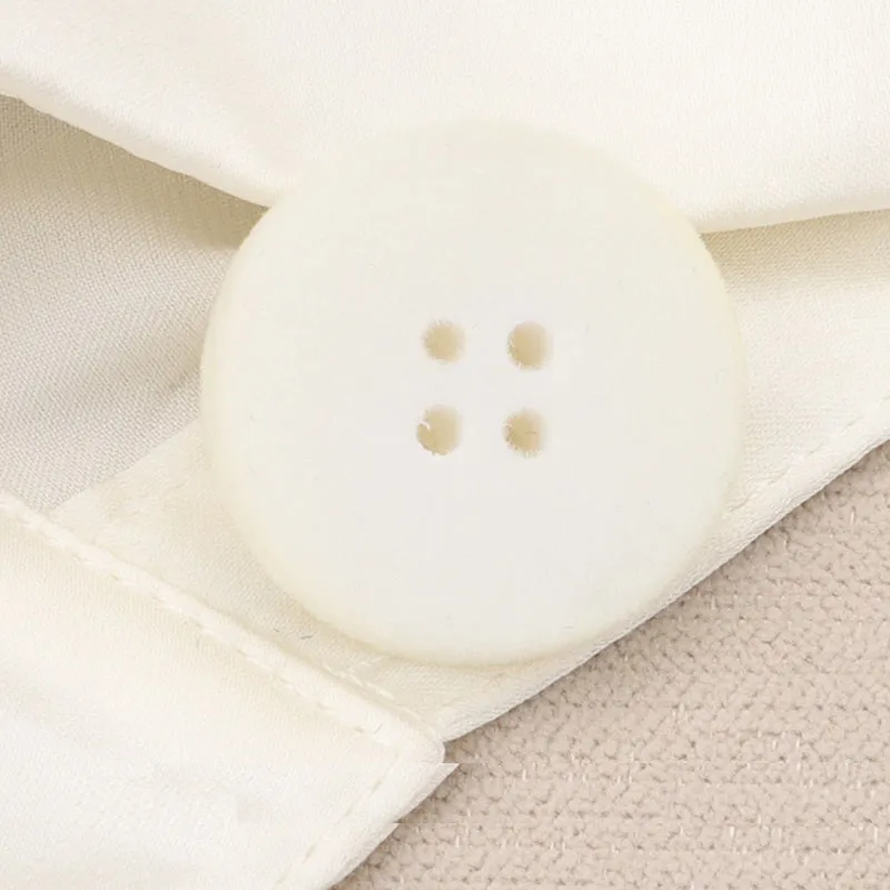 15-25mm White Black Blue Flat Four-Eye Flocked Velvet Buttons 20 Pack