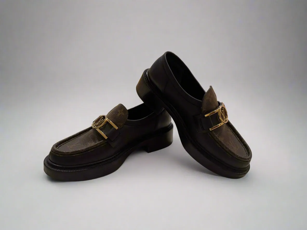Authentic Louis Vuitton Monogram Loafers – Size 38, Like-New Condition, Worn Once