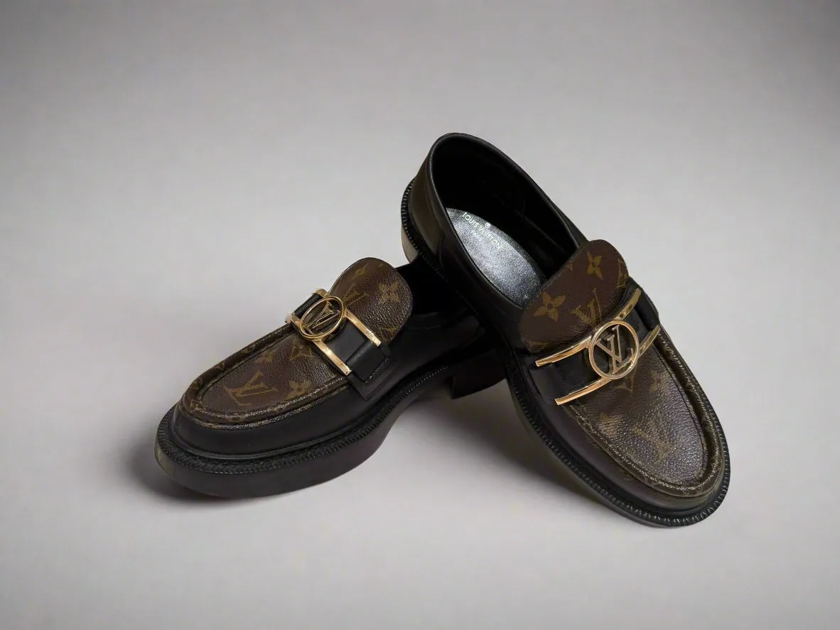 Authentic Louis Vuitton Monogram Loafers – Size 38, Like-New Condition, Worn Once