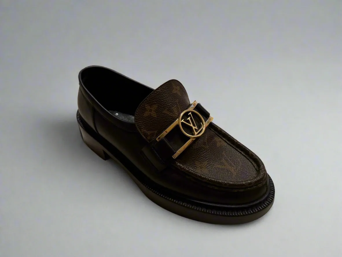 Authentic Louis Vuitton Monogram Loafers – Size 38, Like-New Condition, Worn Once