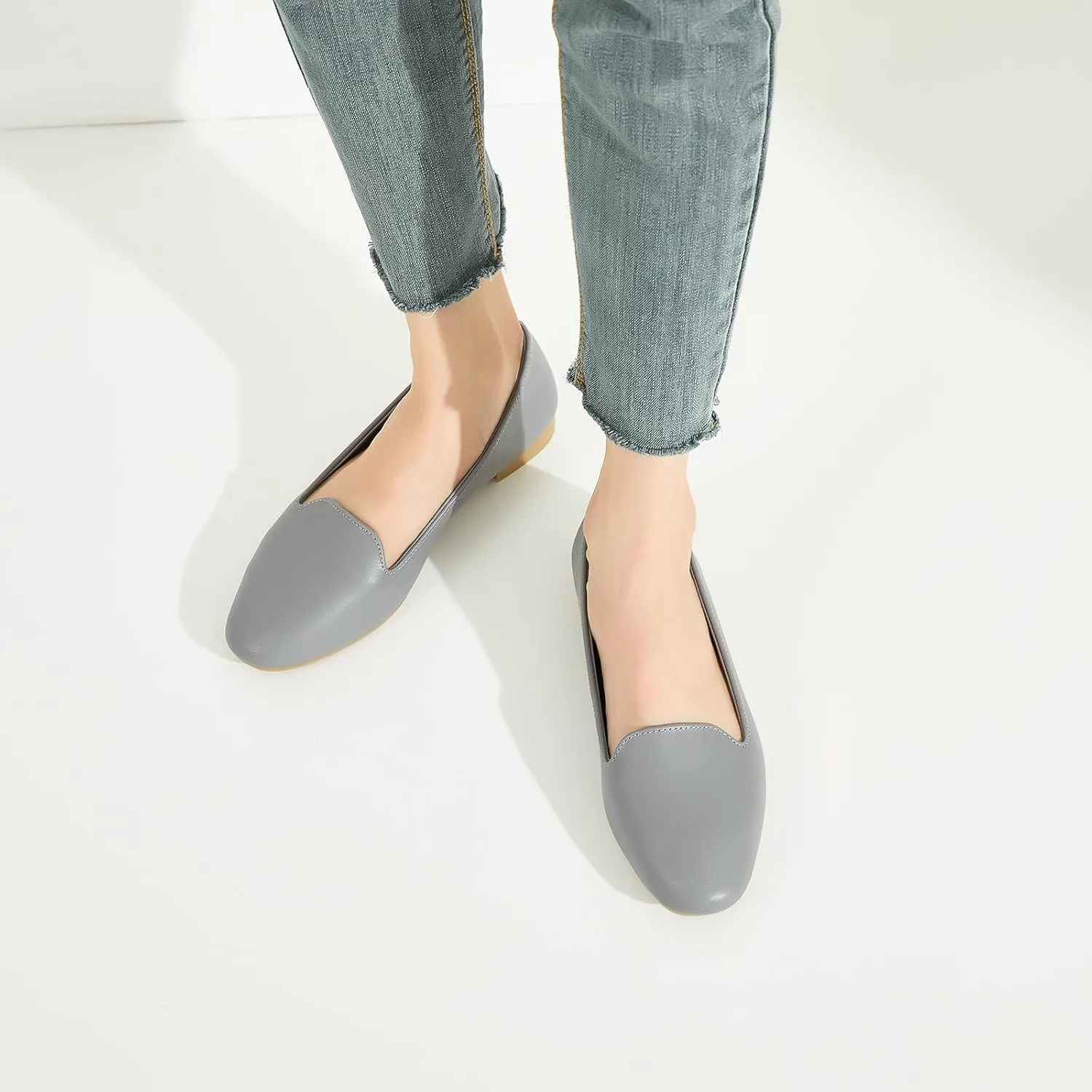 BABUDOG Womens Flats with Synthetic Leather,Classic Black and White Flats Shoes,Dress Shoes for Women