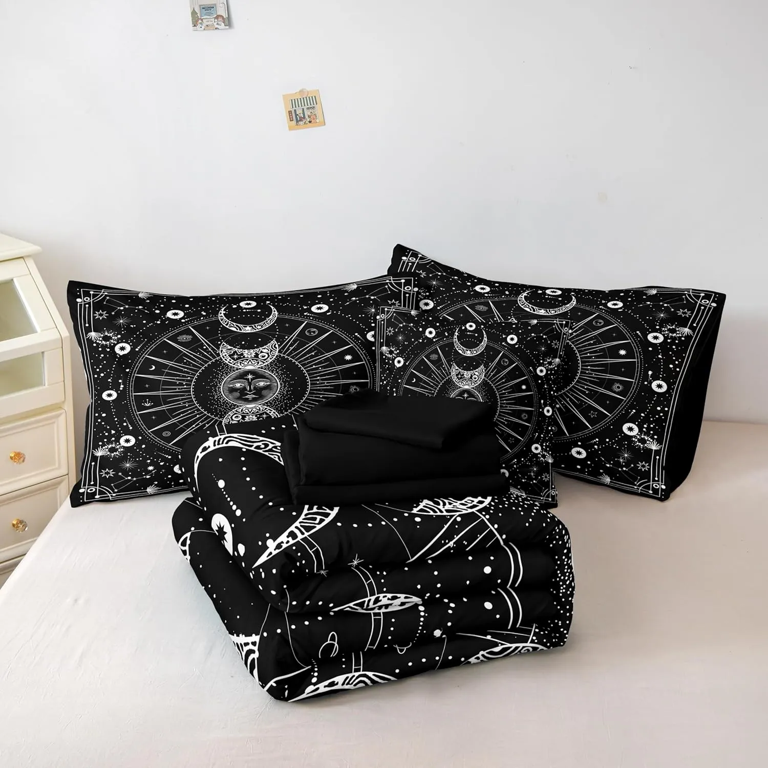 Bedbay Sun and Moon Comforter Set Queen Size Boho Hippie Bedding,Trippy Cosmos Celestial Decor Soft Cozy Galaxy Bed Set 8 Pcs Queen Bed in a Bag Black and White Galaxy Comforter Set(White,Queen)