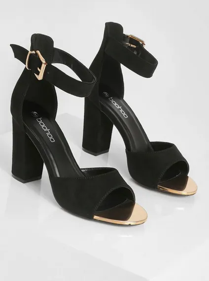 Buckle Detail Block Heel Sandal