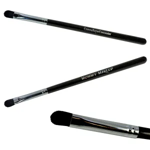 Camouflage Flat Concealer Brush (1 Pc) - Premium Synthetic Vegan Bristles, Round & Soft for Concealing Under Eye, Eyelid & Face Imperfections, Cruelty-Free by Mommy Makeup