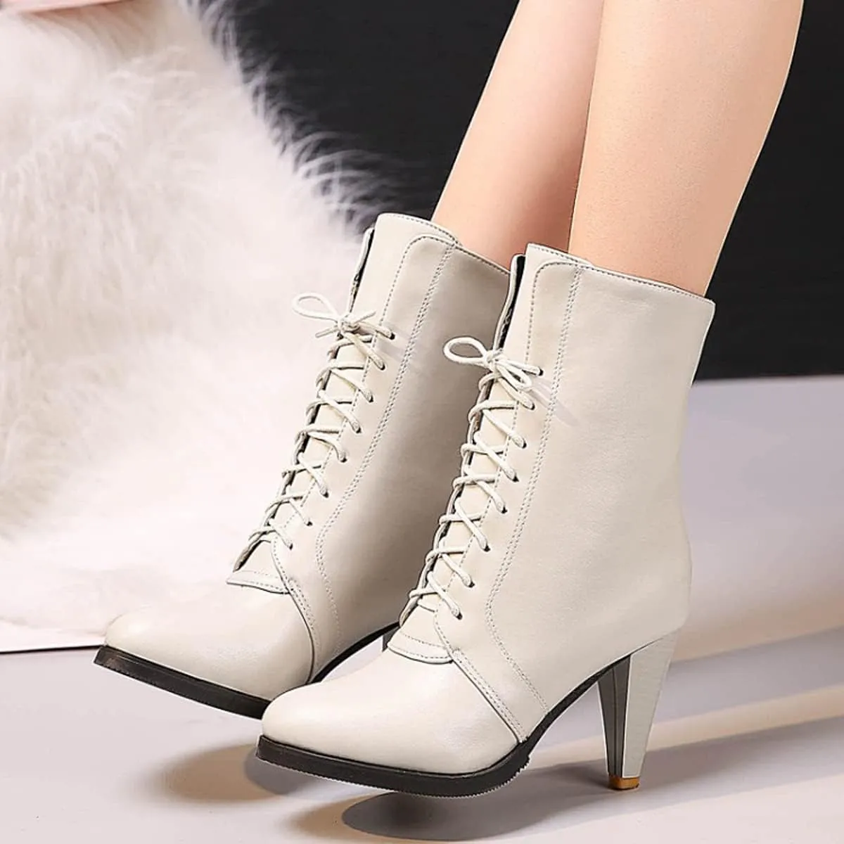 CoceMoce Classic Stacked Cone High Heel Boots for Women Closed Round Toe Lace Up Booties Autumn Winter Fur Lining Dress Shoes Party Working Office Dating Prom