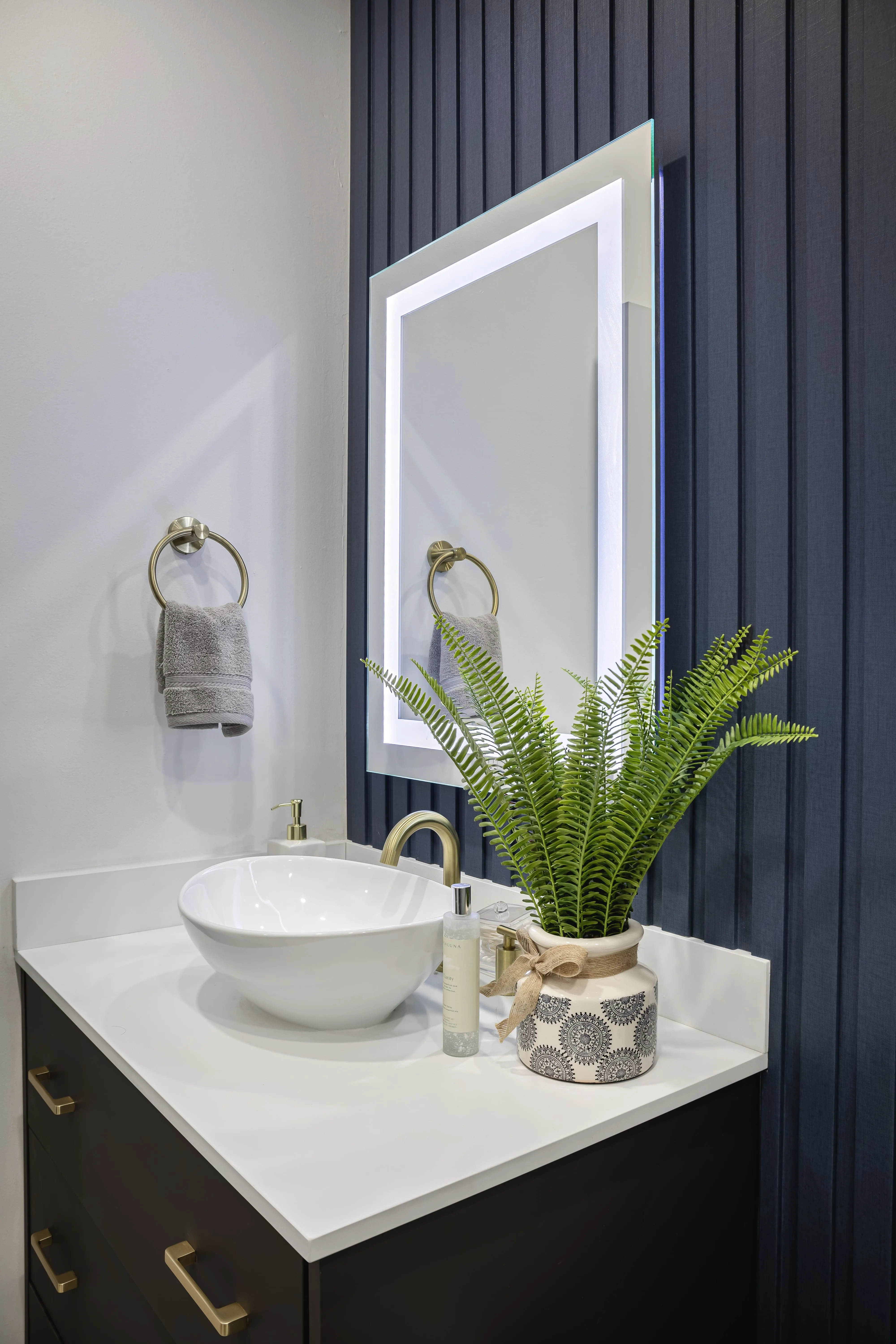 Flat Style Shore Blue