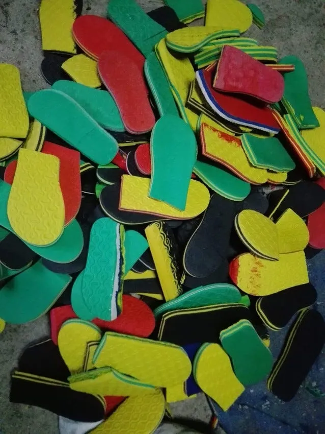 Global reach flip-flops Military discount 30x20 black/multi upcycled Mat flexible