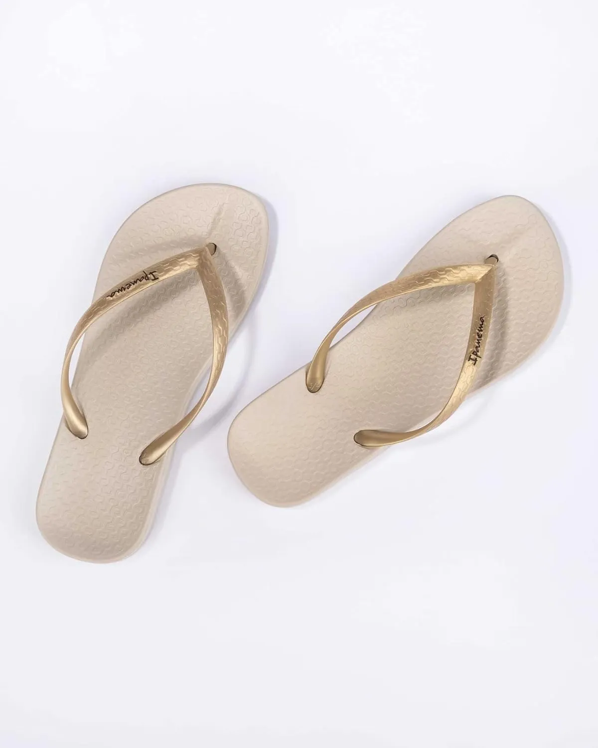 Ipanema Ana Collection Flip Flops for Women, Cute Comfortable Brazilian Beach Sandals