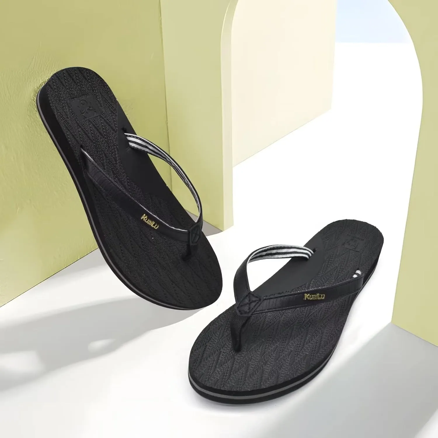 KuaiLu Womens Fashion Flip Flops Ladies Lightweight Summer Beach Yoga Mat Thong Sandals with Comfortable Arch Support