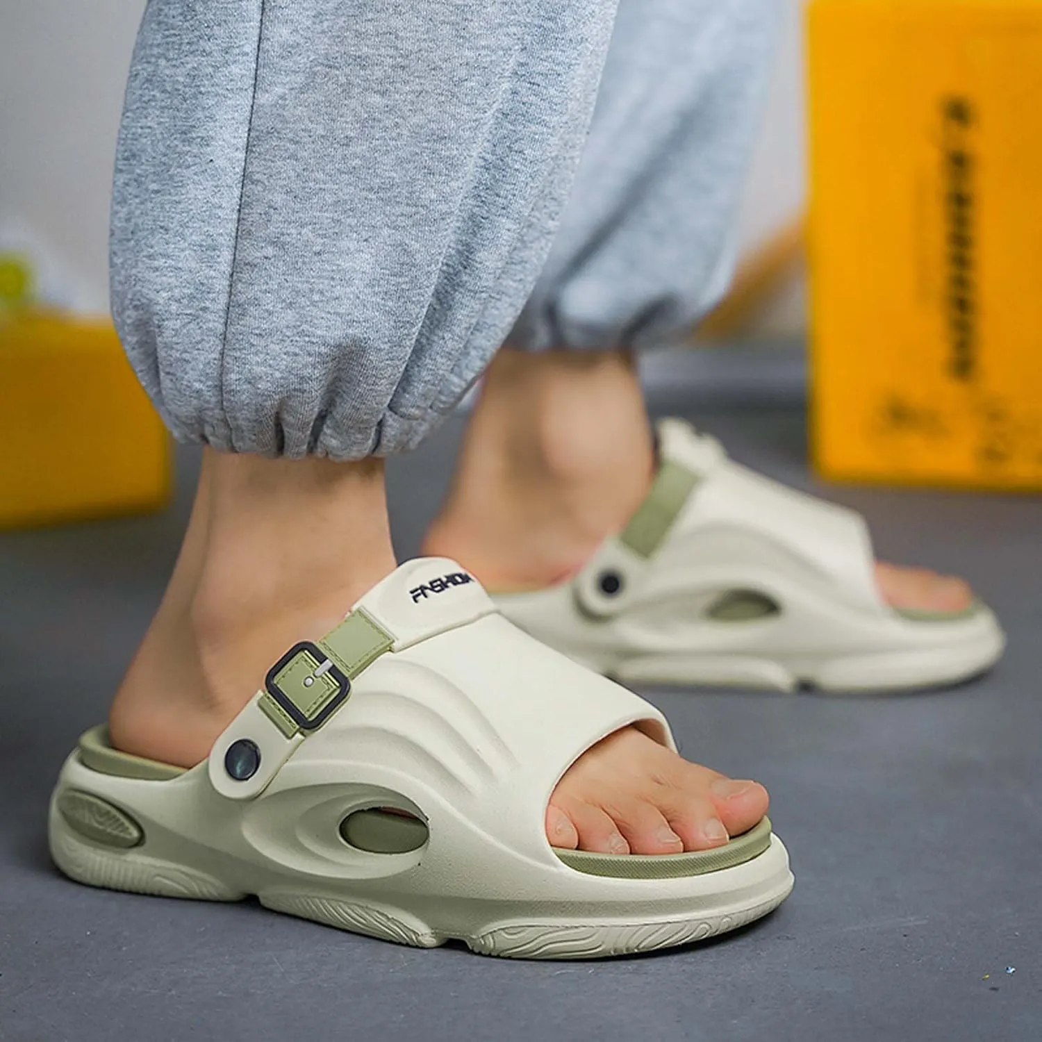 Men's Shallow Mouth Wide Casual Garden Shoes, Comfortable Swimming Pool Walking Shoes, Classic Lightweight Comfortable Beach Wading Shoes