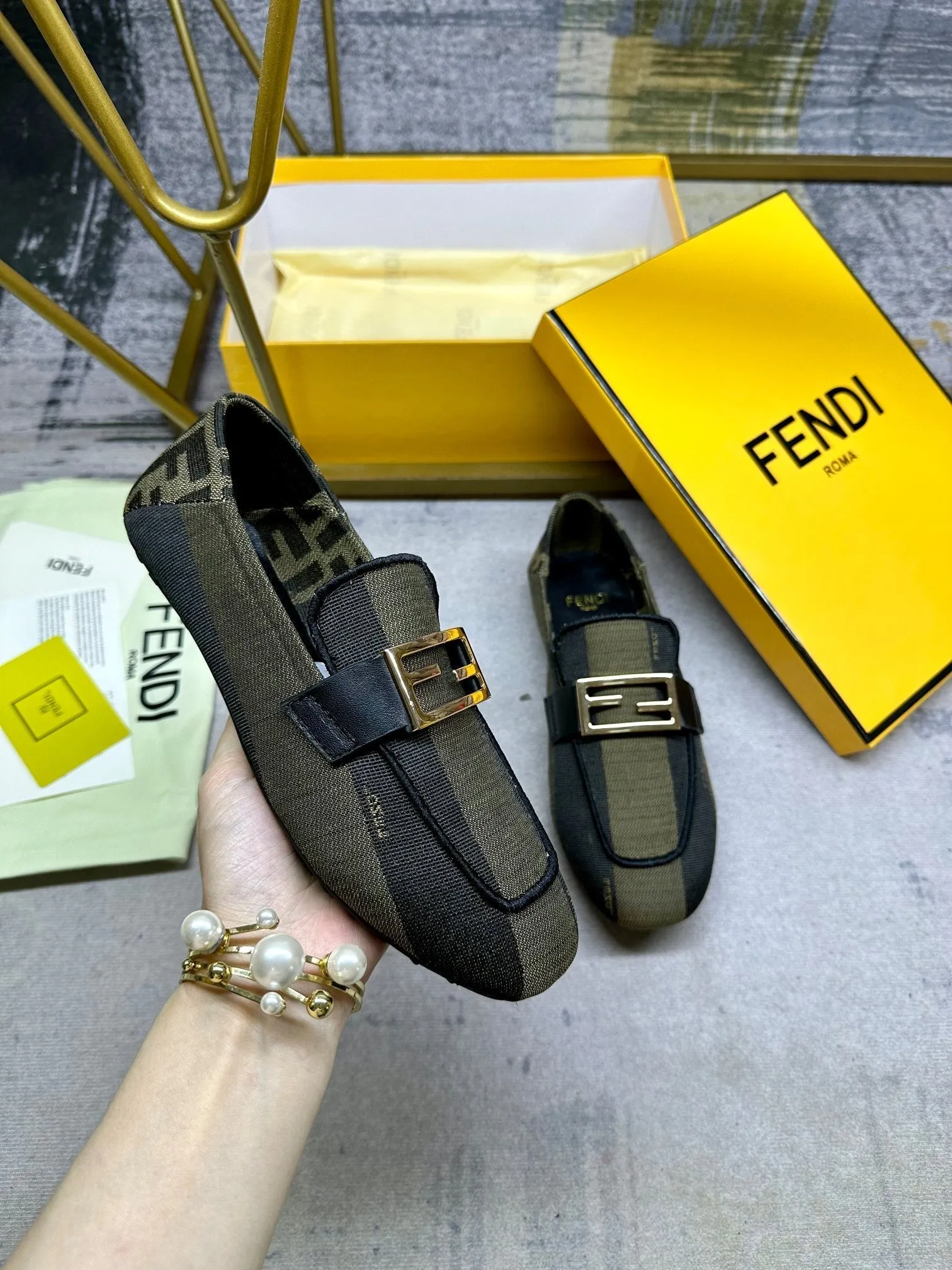 OLIVE BLACK Large-scale promotion GREEN FENDI FENDI IN BAGUETTE Giant bargain MIX GOLD HARDWARE CANVAS LOAFERS