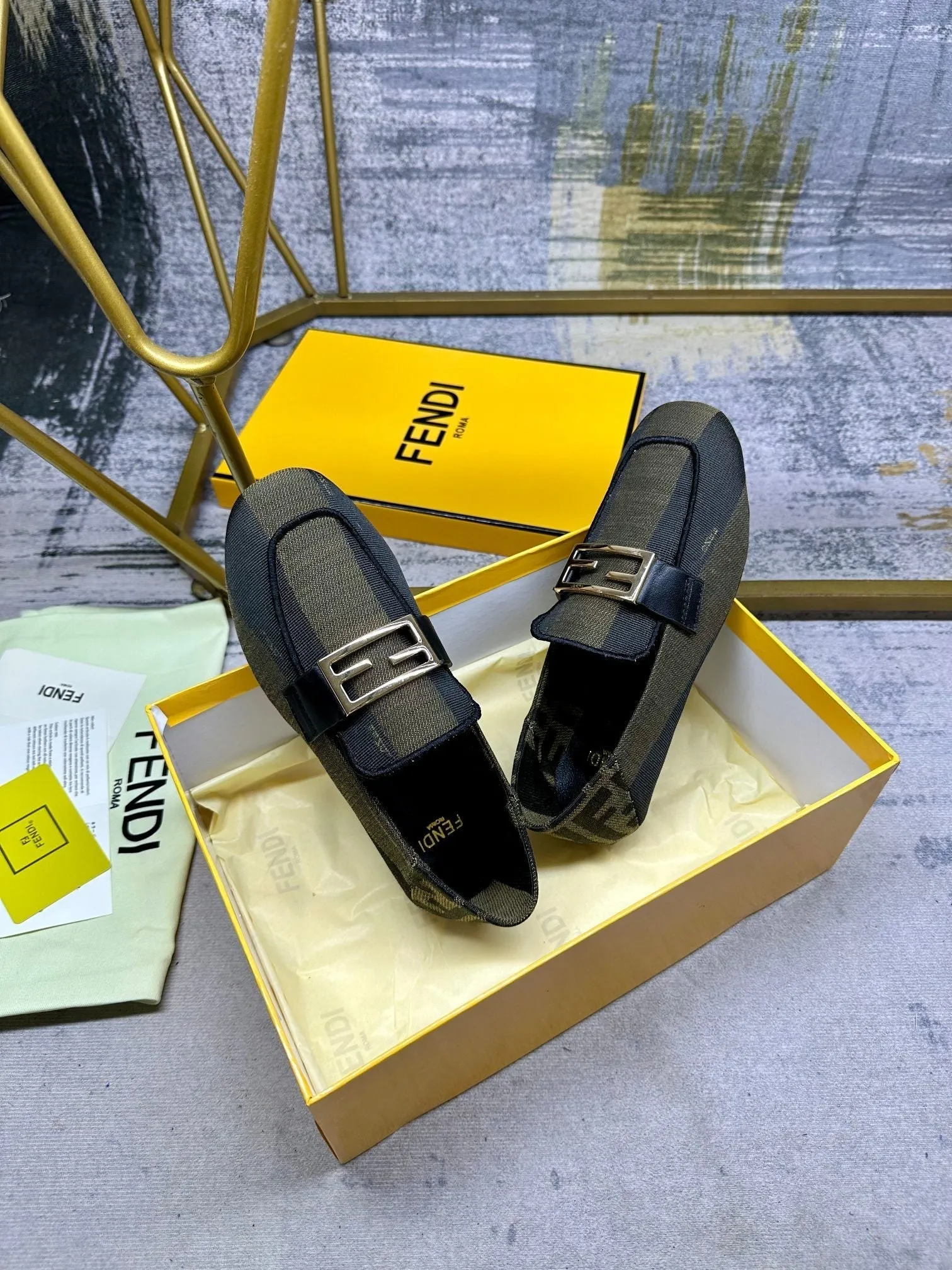 OLIVE BLACK Large-scale promotion GREEN FENDI FENDI IN BAGUETTE Giant bargain MIX GOLD HARDWARE CANVAS LOAFERS