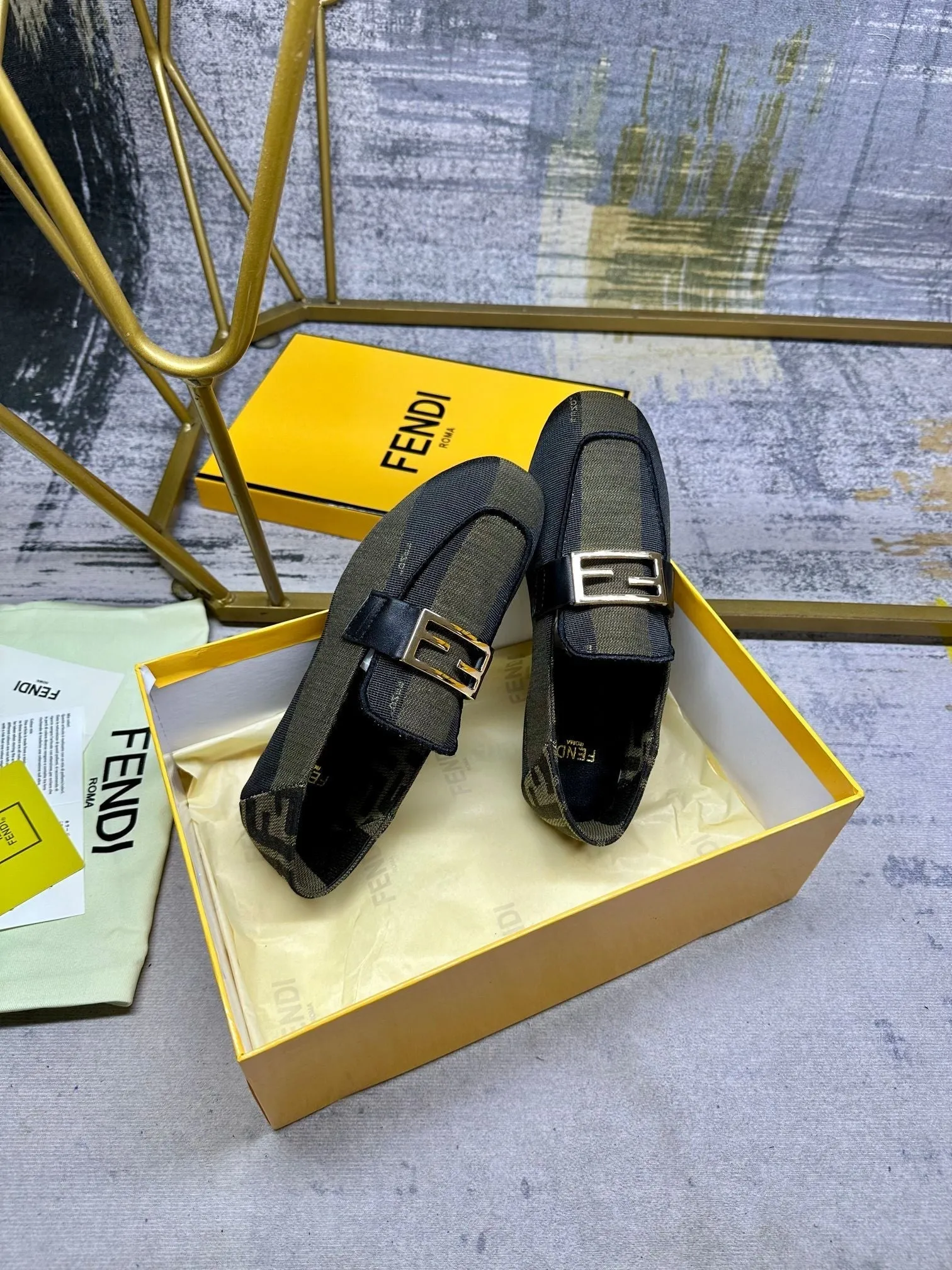 OLIVE BLACK Large-scale promotion GREEN FENDI FENDI IN BAGUETTE Giant bargain MIX GOLD HARDWARE CANVAS LOAFERS