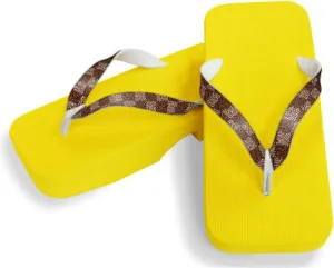 [One Step] [Hajime] Geta Geta Clogs, Soft and Water Resistant, Made of Sponge, 10.6 inches (27 cm), YL/Checkered Shark Komon x Tea, Checkered Shark Small Crest x Brown (27), Strawberry Shark x Brown,