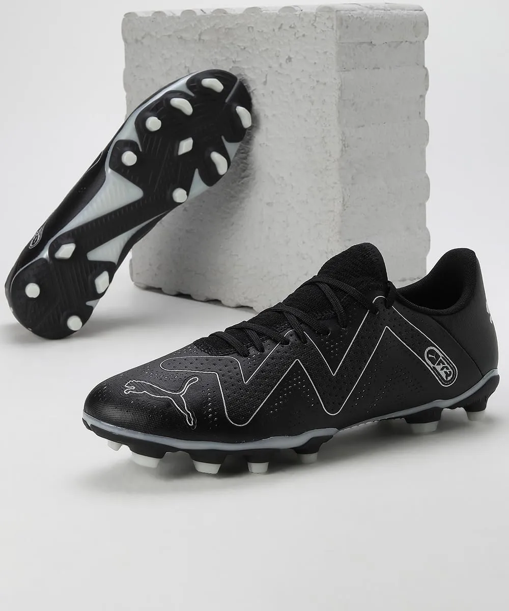 PUMA Men's Soccer Shoe