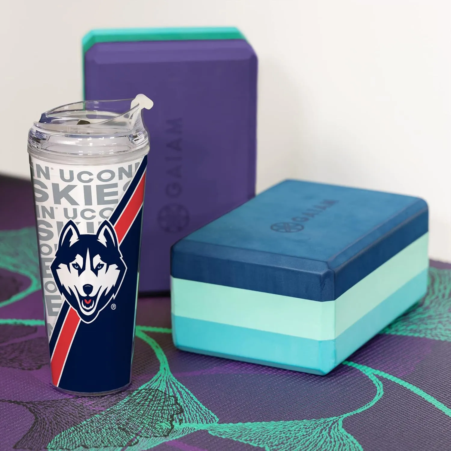 Rico Industries Wildlife 24oz Acrylic Tumbler with Hinged Lid, Officially Licensed Double Wall Tumbler with Straw