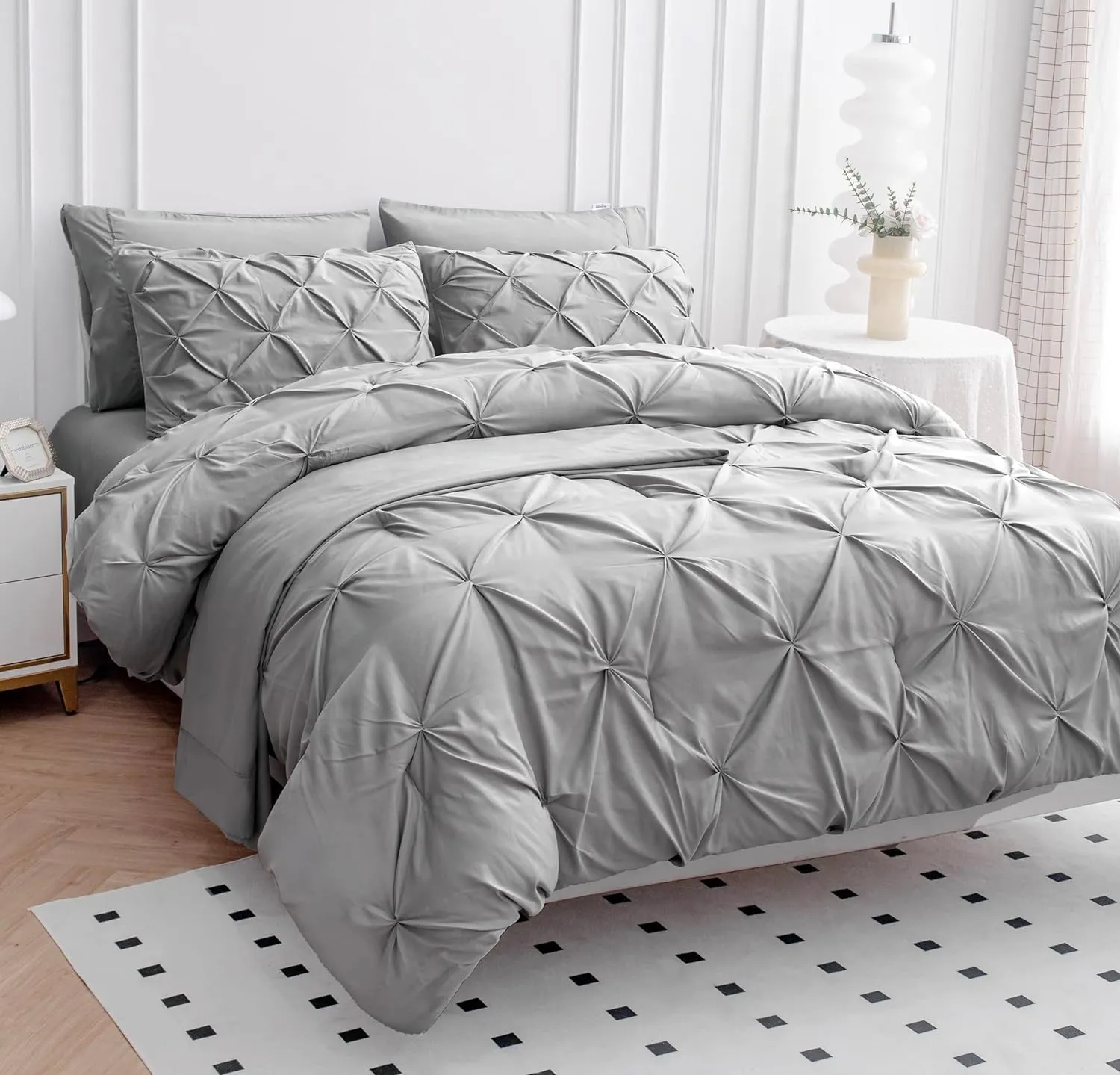 Silver Grey Emperor Comforter Set - 7 Piece Pinch Pleated Bed in a Bag - 600 Thread Count 100% Egyptian Cotton Bedding Set - (30 inch Deep Pocket Sheet Set and 500GSM Comforter)