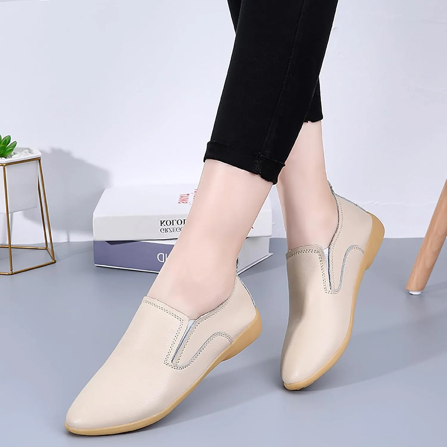 Sunporx Women's Comfortable Loafers Driving Moccasins Shoe Slip on Pointed Toe Flats Casual Comfortable Office Work Business Shoes Breathable Walking