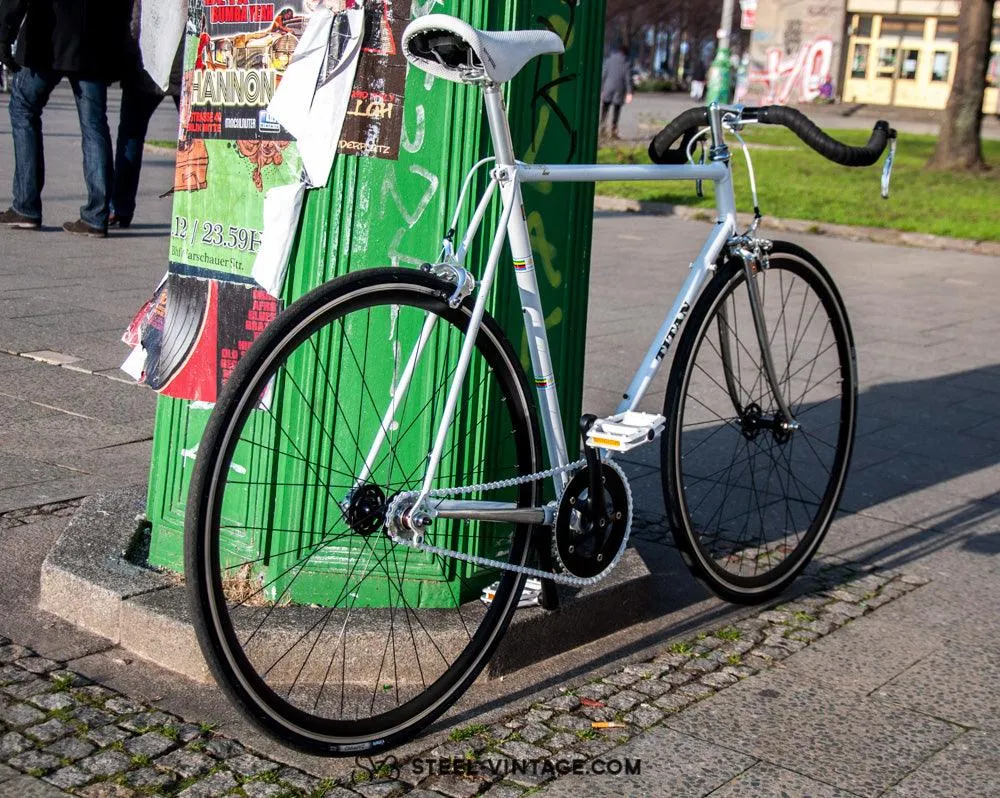 Titan Classic Singlespeed Bicycle