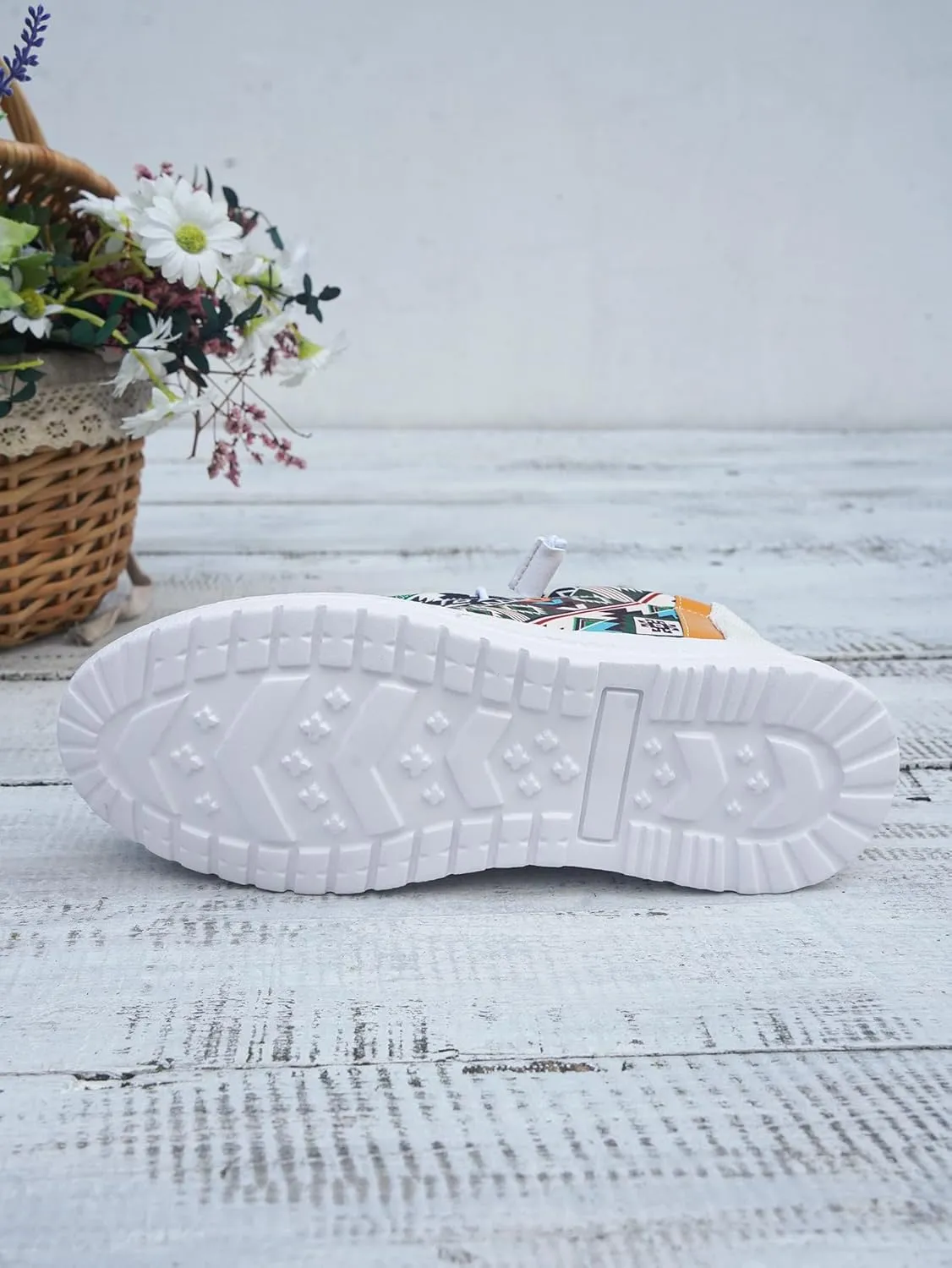 Women's Geometric Patterns Canvas Loafers Bohemian Design Lace-up Adjustable Cushioned Sole Lightweight Breathable Fabric Anti-Slip Casual Walk Drive Outfits Summer Fall