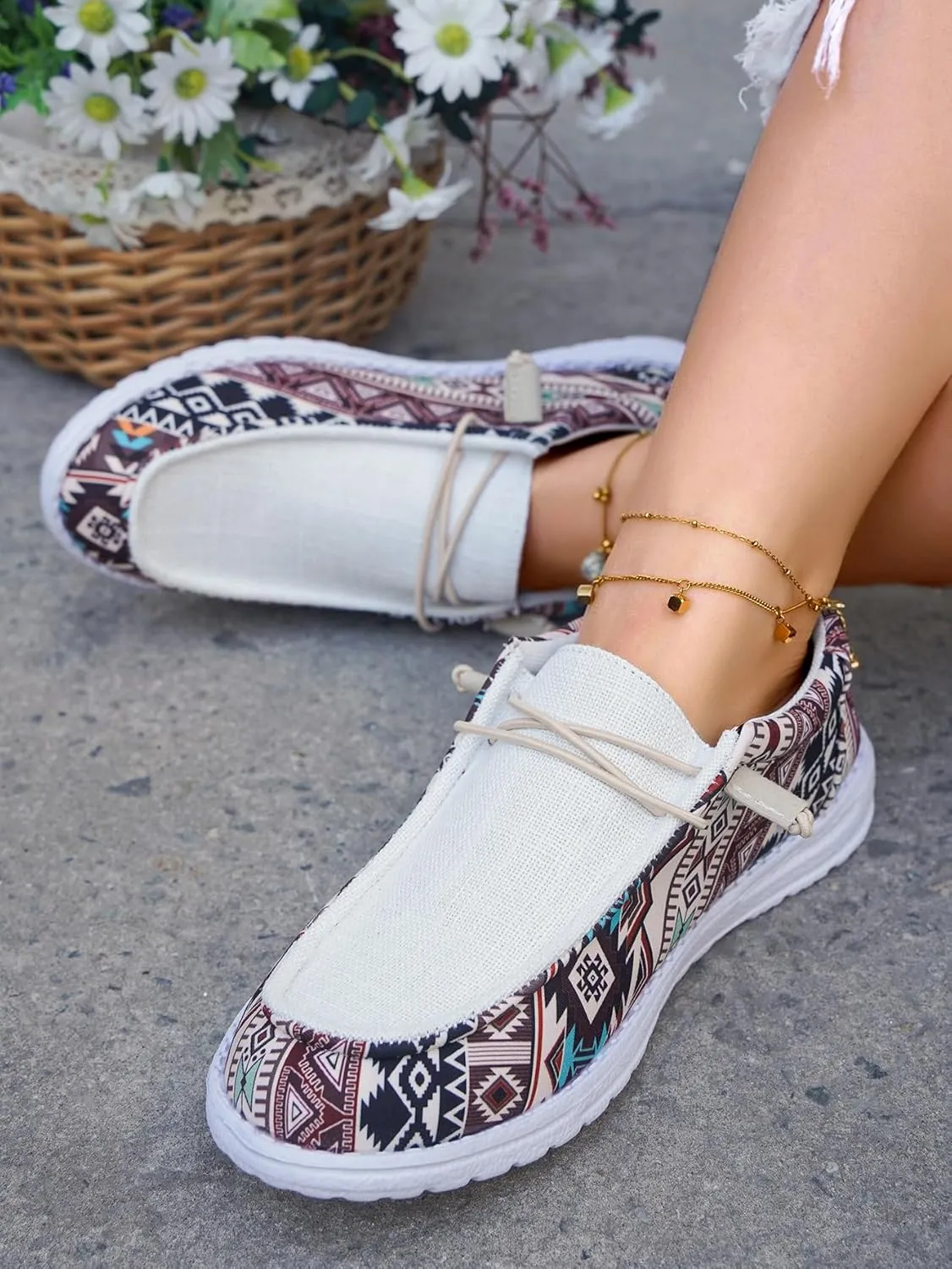 Women's Geometric Patterns Canvas Loafers Bohemian Design Lace-up Adjustable Cushioned Sole Lightweight Breathable Fabric Anti-Slip Casual Walk Drive Outfits Summer Fall