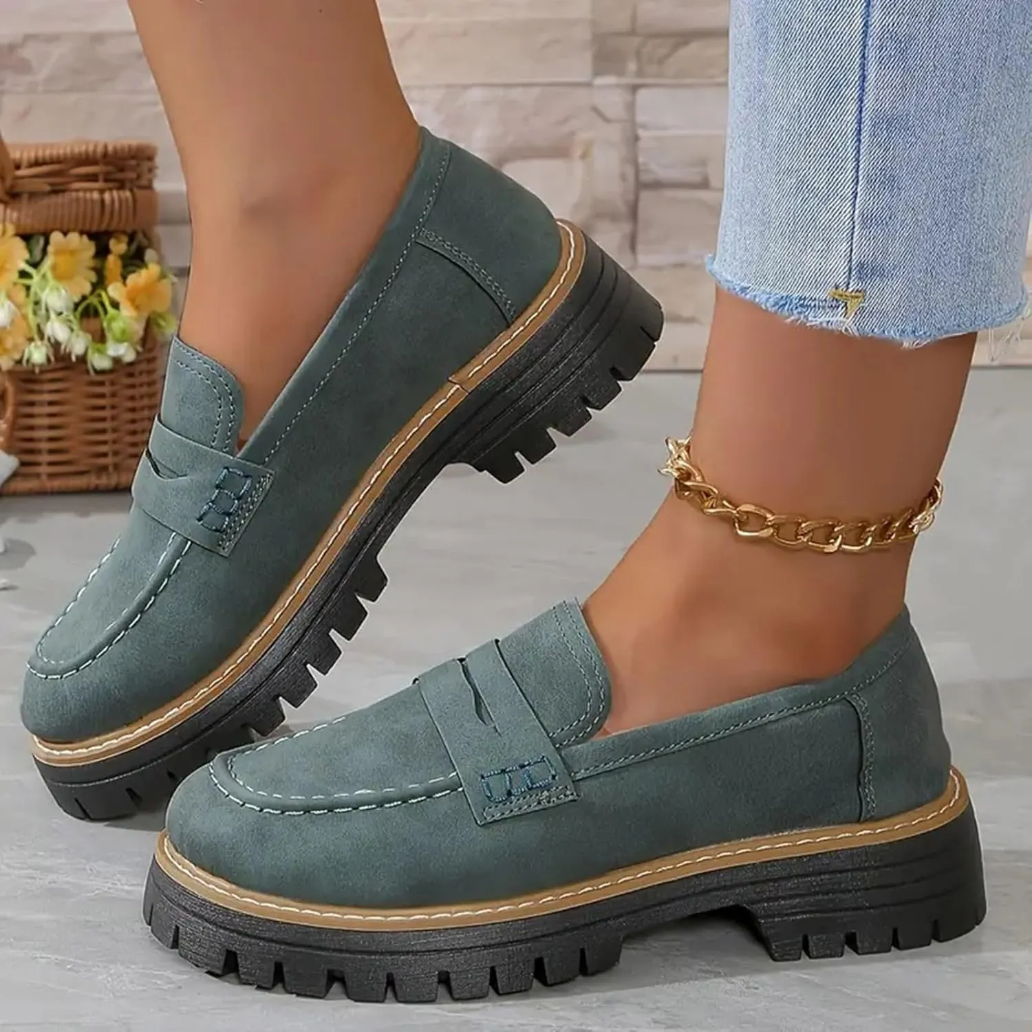 Womens Loafers Comfortable Dressy 2025 Platform Loafers for Women Suede Penny Loafers Lug Sole Casual Slip-Ons Work Business Casual Shoes Women