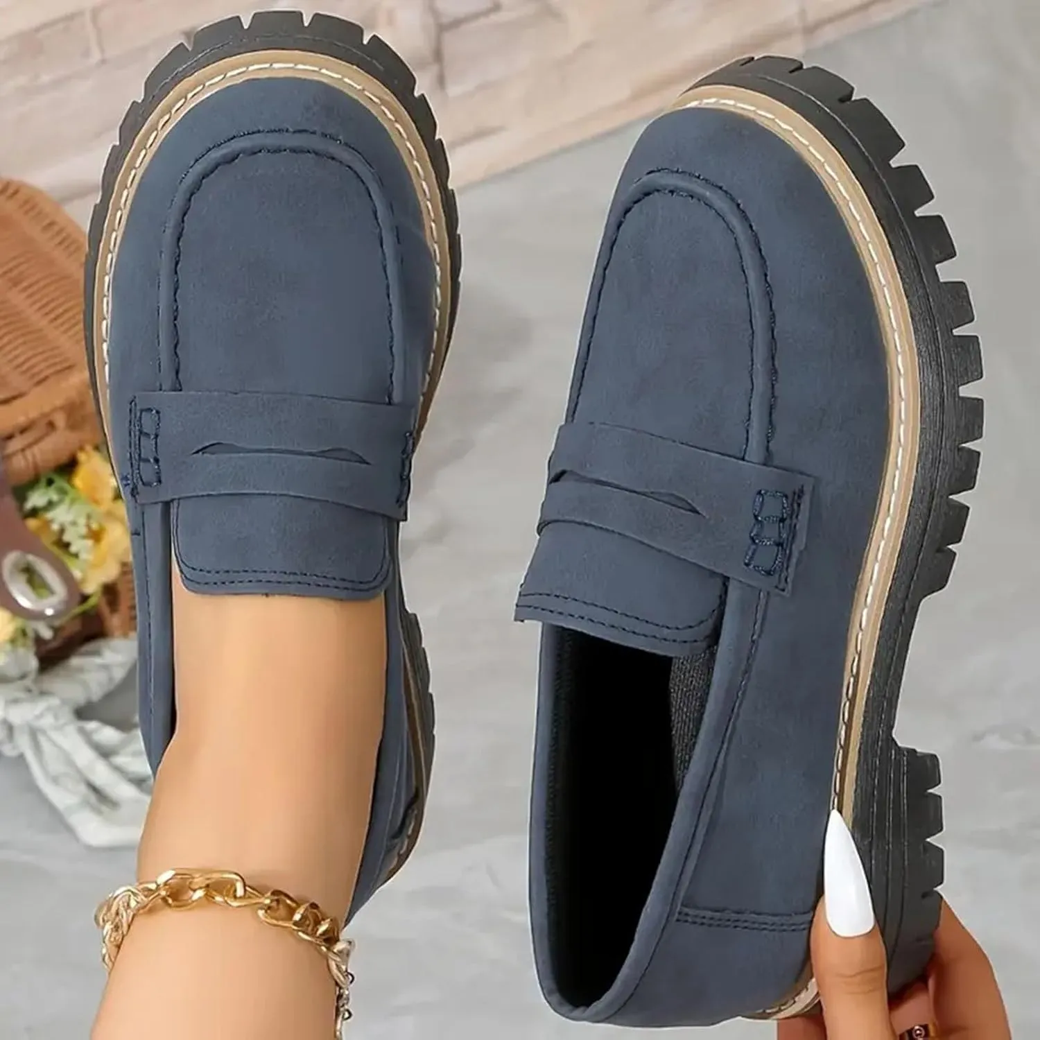 Womens Loafers Comfortable Dressy 2025 Platform Loafers for Women Suede Penny Loafers Lug Sole Casual Slip-Ons Work Business Casual Shoes Women